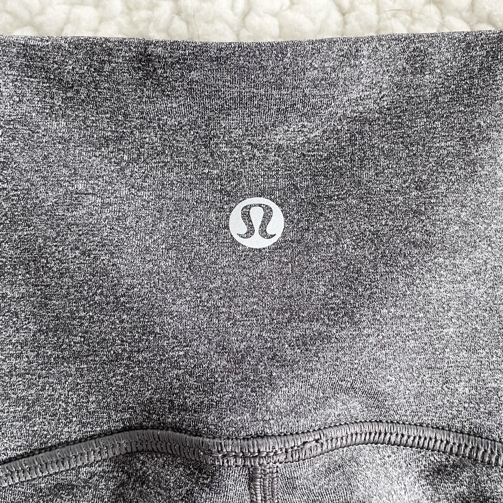 Lululemon Train Times 7/8 Pant - 25" (NWOT) - Picture 12 of 15